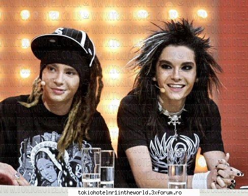 ..::Pics with Bill::.. - buna ji yo sunt noua!!:*:*:* - ..::Bill Kaulitz::..