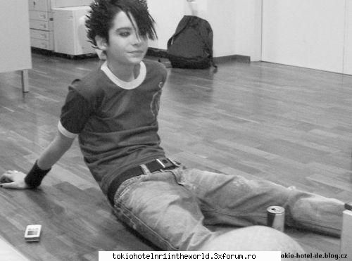 ..::Pics with Bill::.. - obosit...ma astepta pe mine,c sa zic - ..::Bill Kaulitz::..