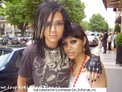 ..::Pics with Bill::.. - dragutz rau bill in poza asta..fata - ..::Bill Kaulitz::..
