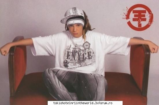 pun si eu poze q preferatul ..::pics with tom::..