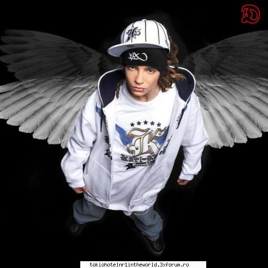 my angel...my sexxxy angel :nod:  :nod:  :limba:  :limba:  :) ..::pics with tom::..