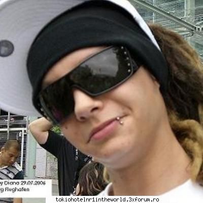 ..::Pics with Tom::.. - smecherash...ingerash... :) mie imi place oriqm d - ..::Tom Kaulitz::..