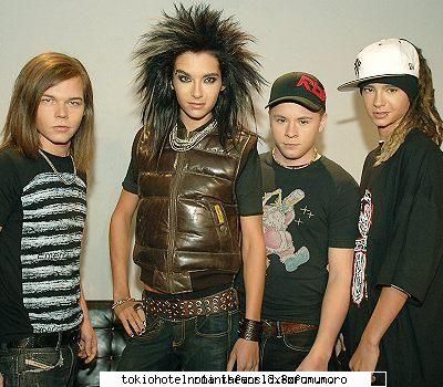 Pics with th - aura-fana th - ...::Tokio Hotel::...